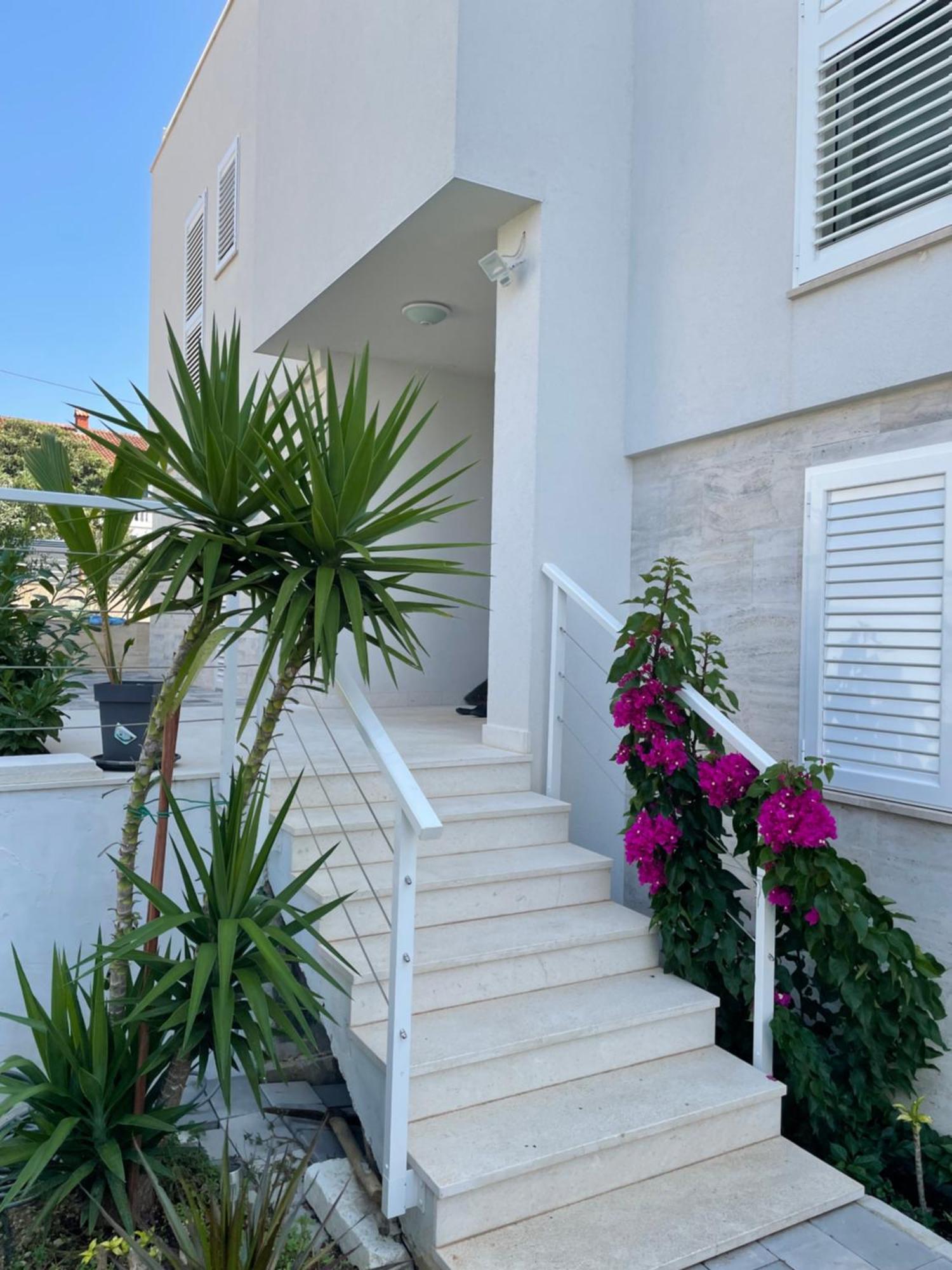 Vila Regina Apartment Rex With Swimming Pool Jezera Extérieur photo