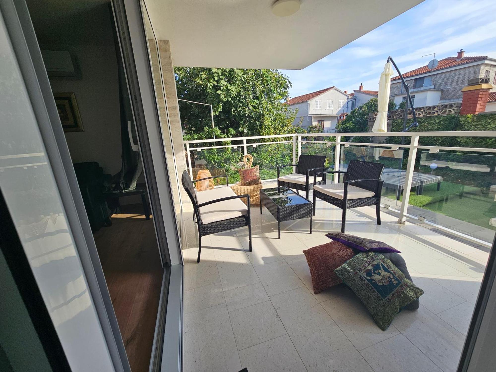 Vila Regina Apartment Rex With Swimming Pool Jezera Extérieur photo