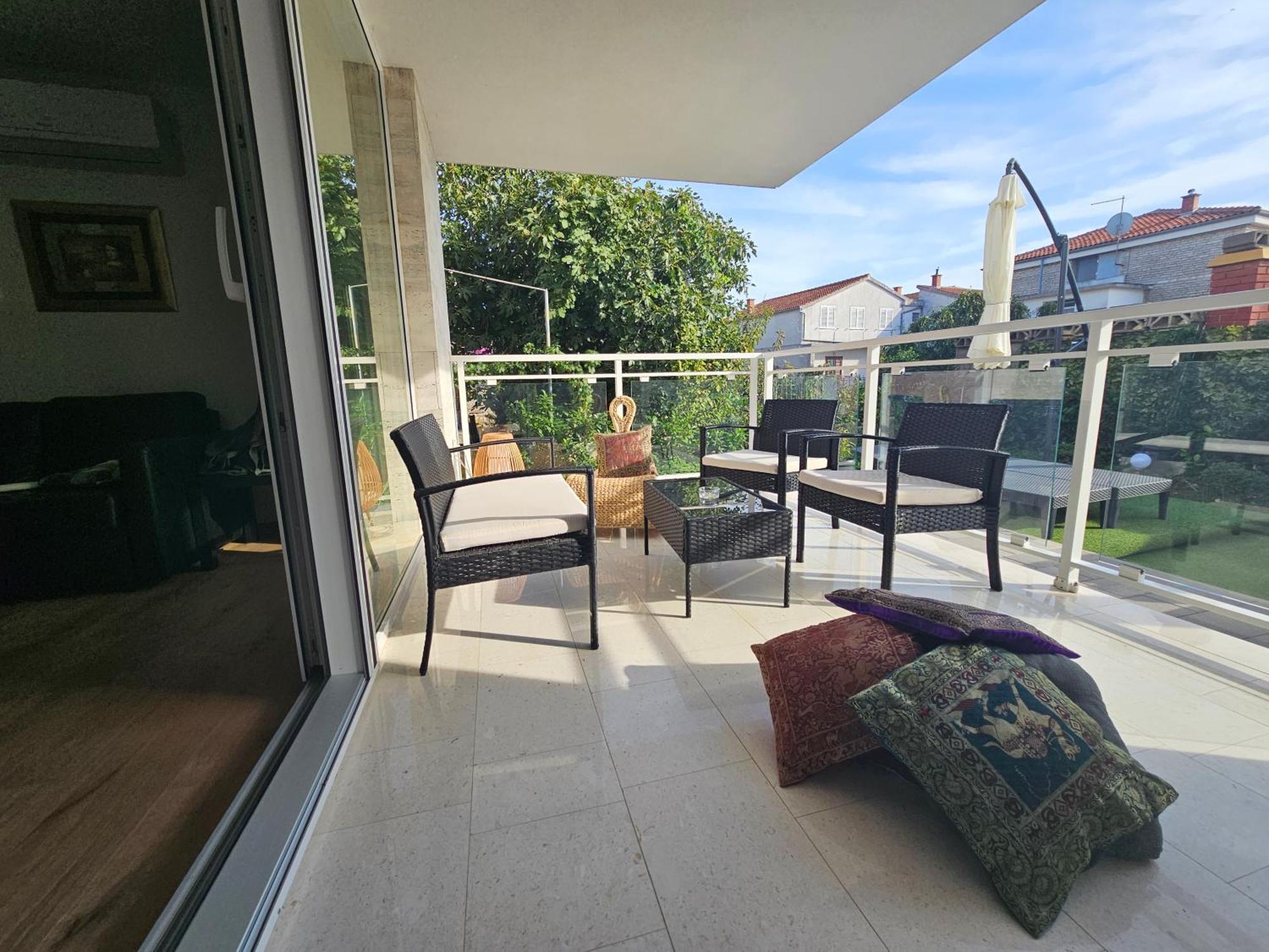 Vila Regina Apartment Rex With Swimming Pool Jezera Extérieur photo