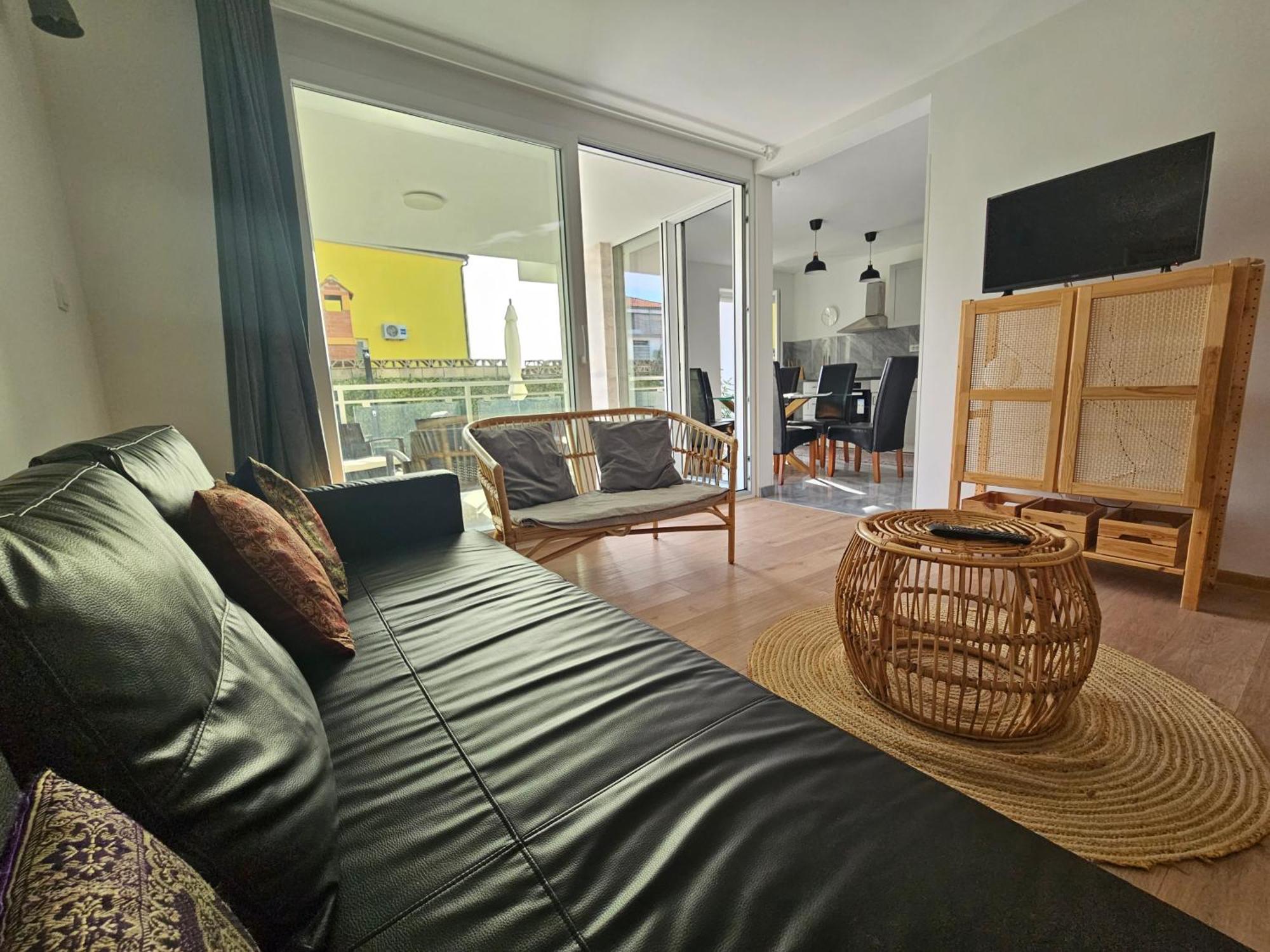 Vila Regina Apartment Rex With Swimming Pool Jezera Extérieur photo