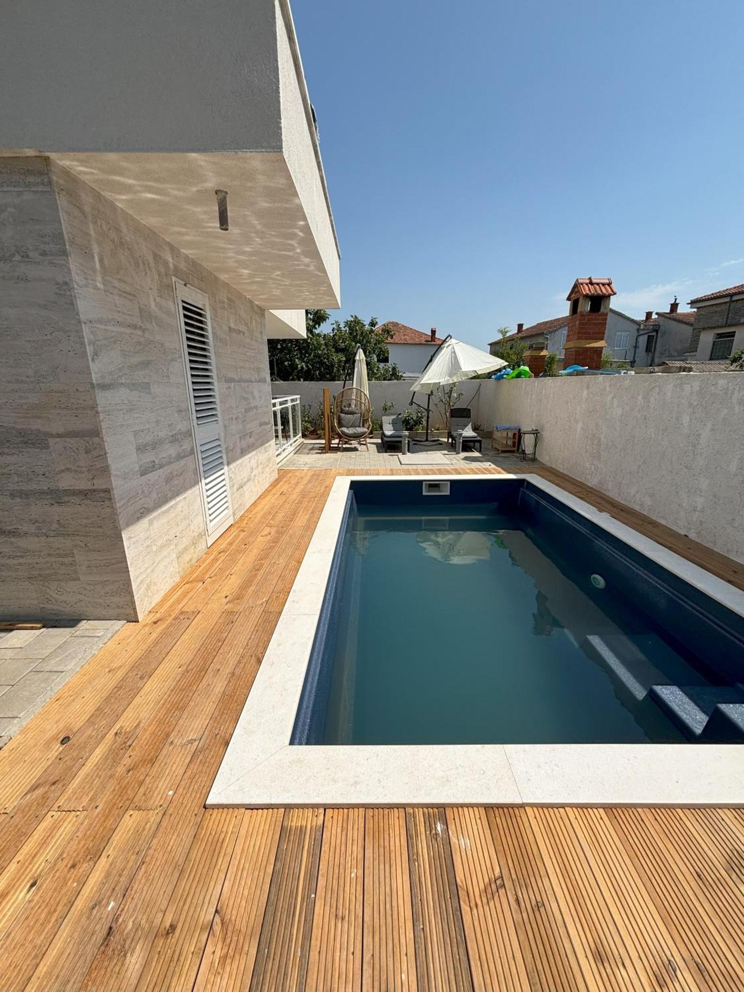 Vila Regina Apartment Rex With Swimming Pool Jezera Extérieur photo